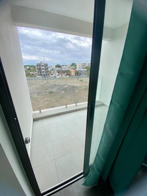 Sandstone Apartment A Walk To The Beach Flic en Flac Ngoại thất bức ảnh