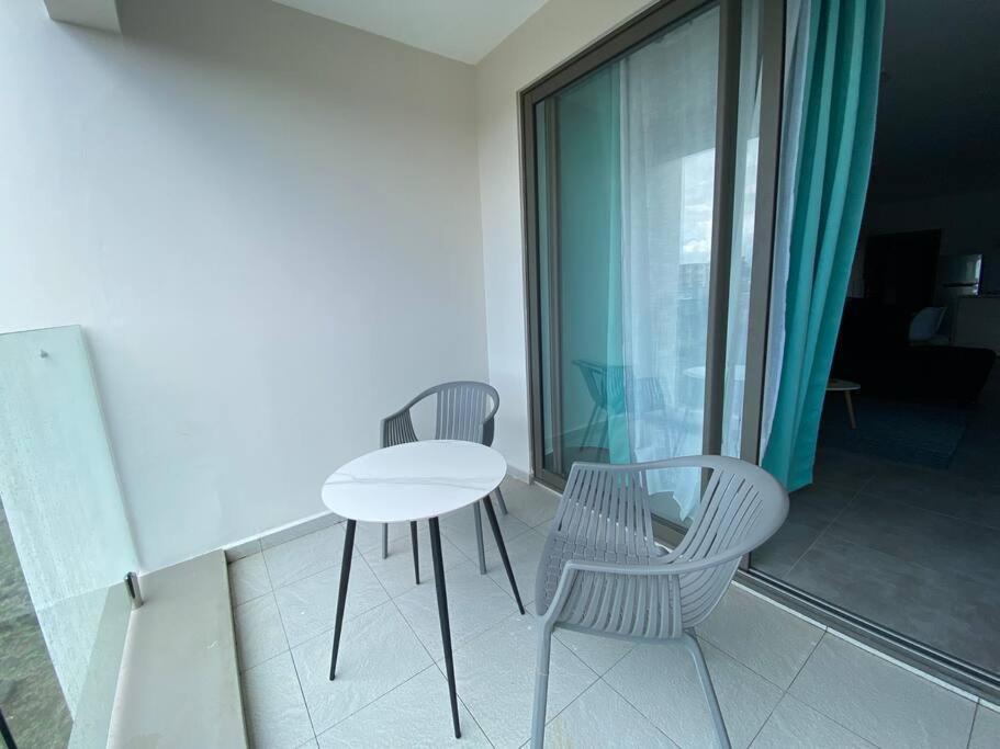 Sandstone Apartment A Walk To The Beach Flic en Flac Ngoại thất bức ảnh