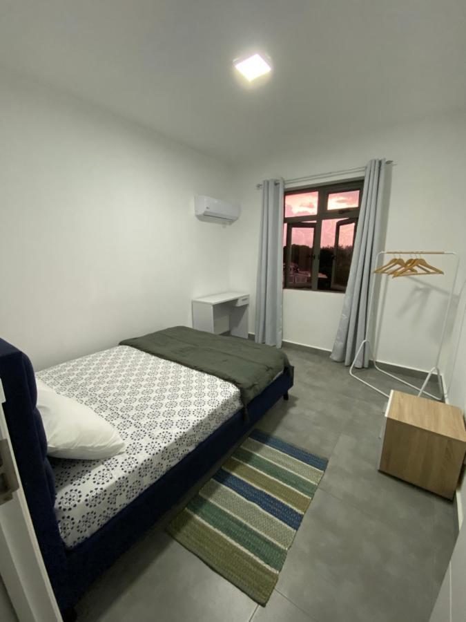 Sandstone Apartment A Walk To The Beach Flic en Flac Ngoại thất bức ảnh