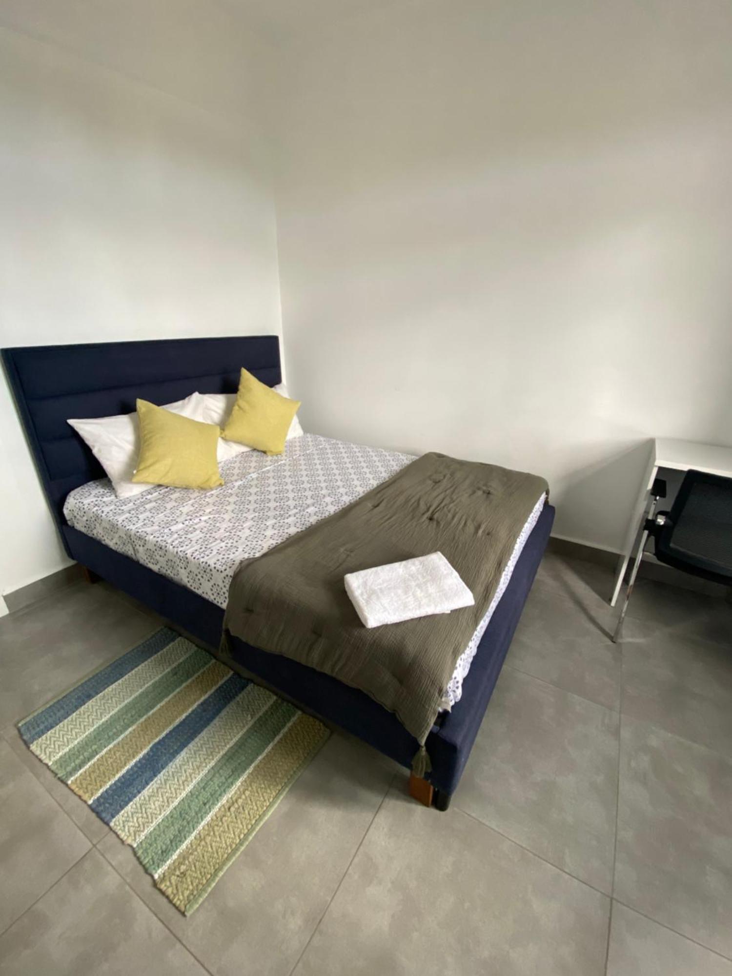 Sandstone Apartment A Walk To The Beach Flic en Flac Ngoại thất bức ảnh