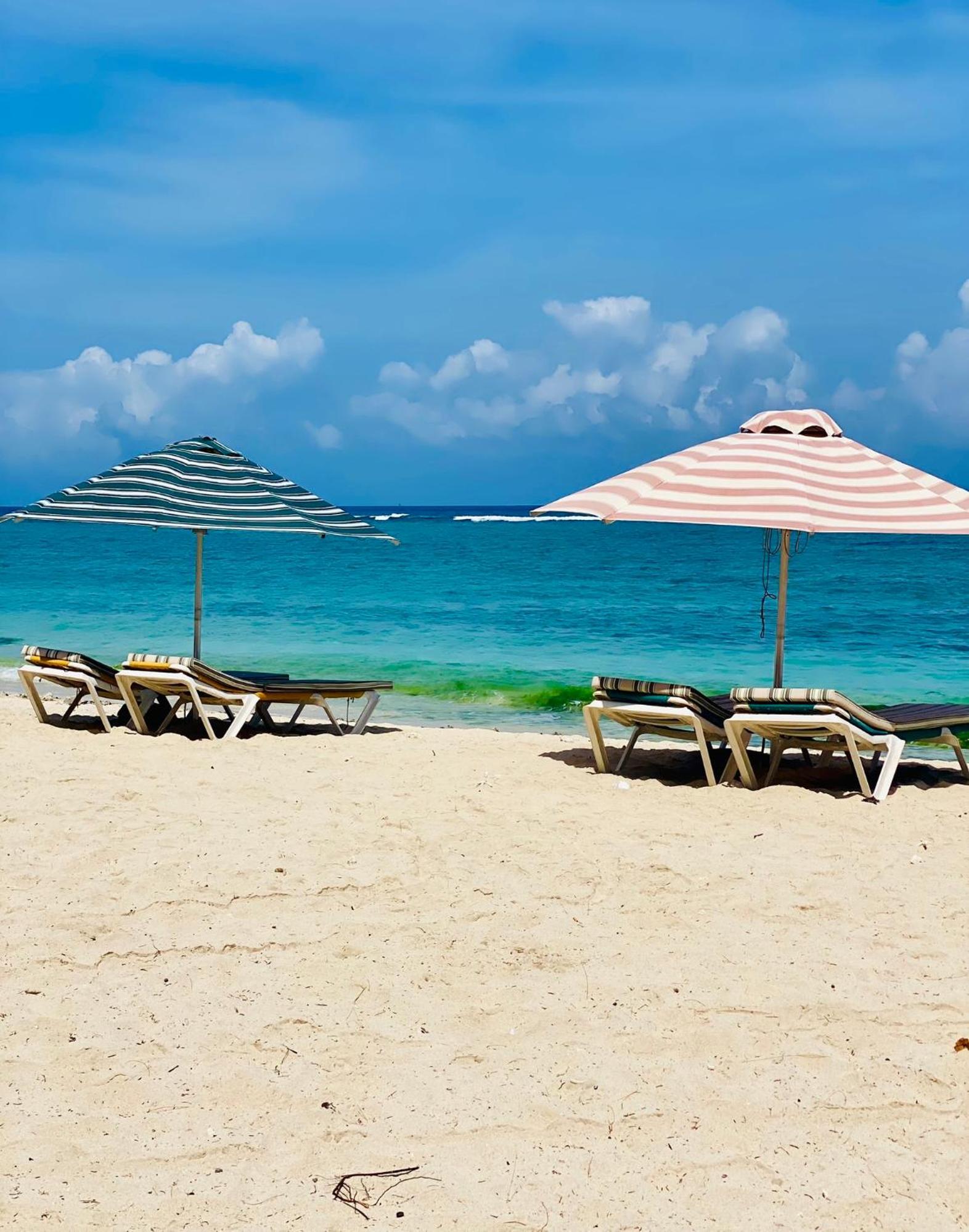 Sandstone Apartment A Walk To The Beach Flic en Flac Ngoại thất bức ảnh